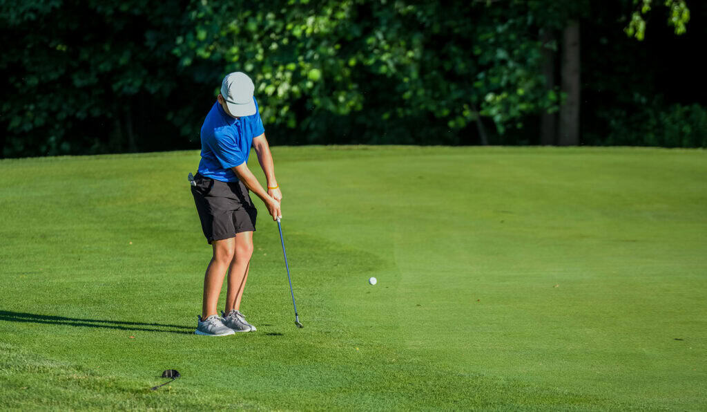 Play to Par, golf lessons, club fittings, clubs, simulators & fun